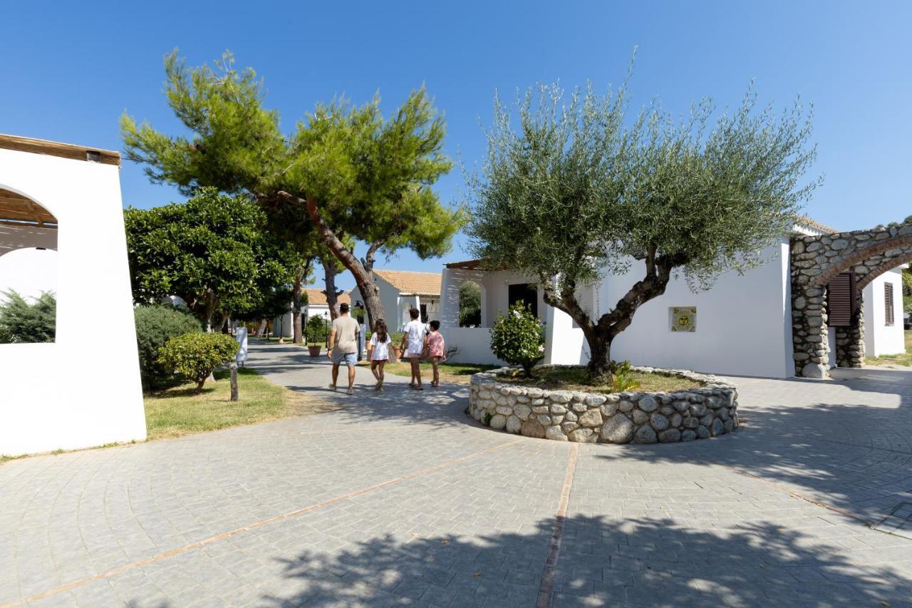 Voi Le Muse Essentia Hotel Zambrone Exterior photo